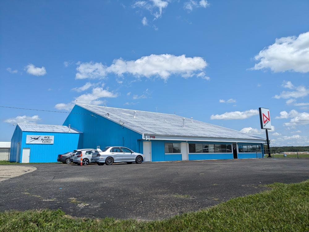 ACE Aviation Center in Ann Arbor, photo 1