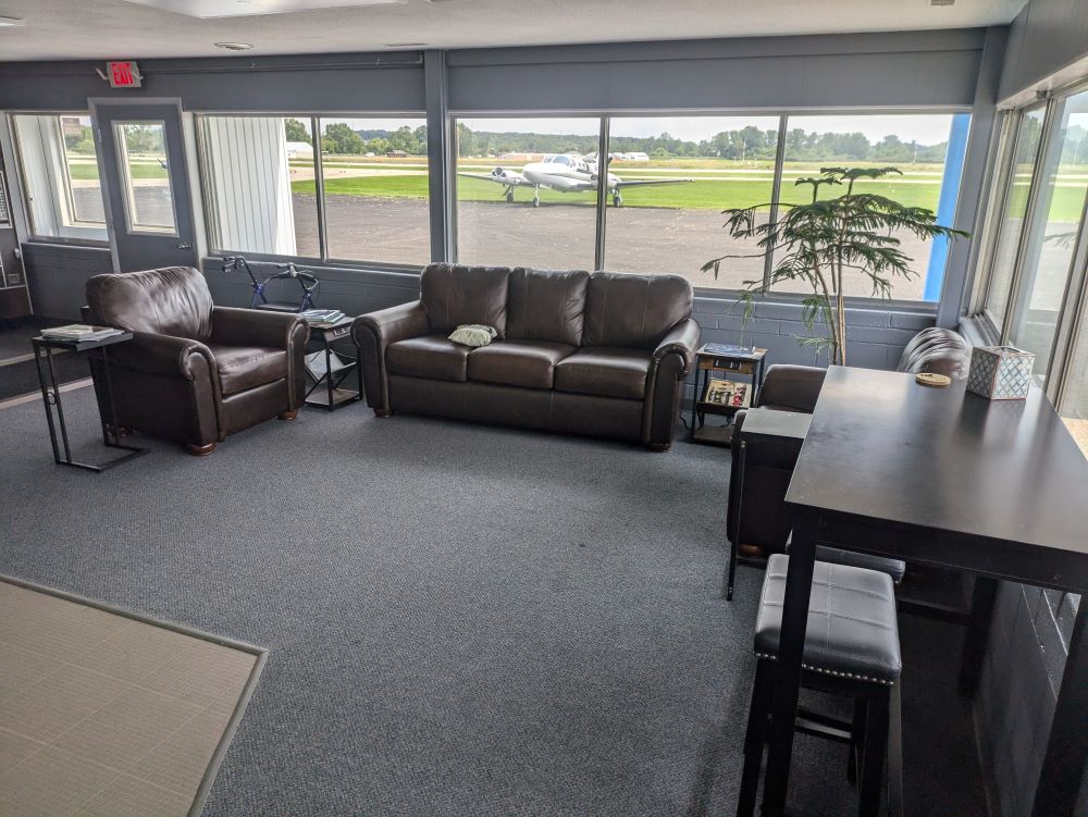 ACE Aviation Center in Ann Arbor, photo 2