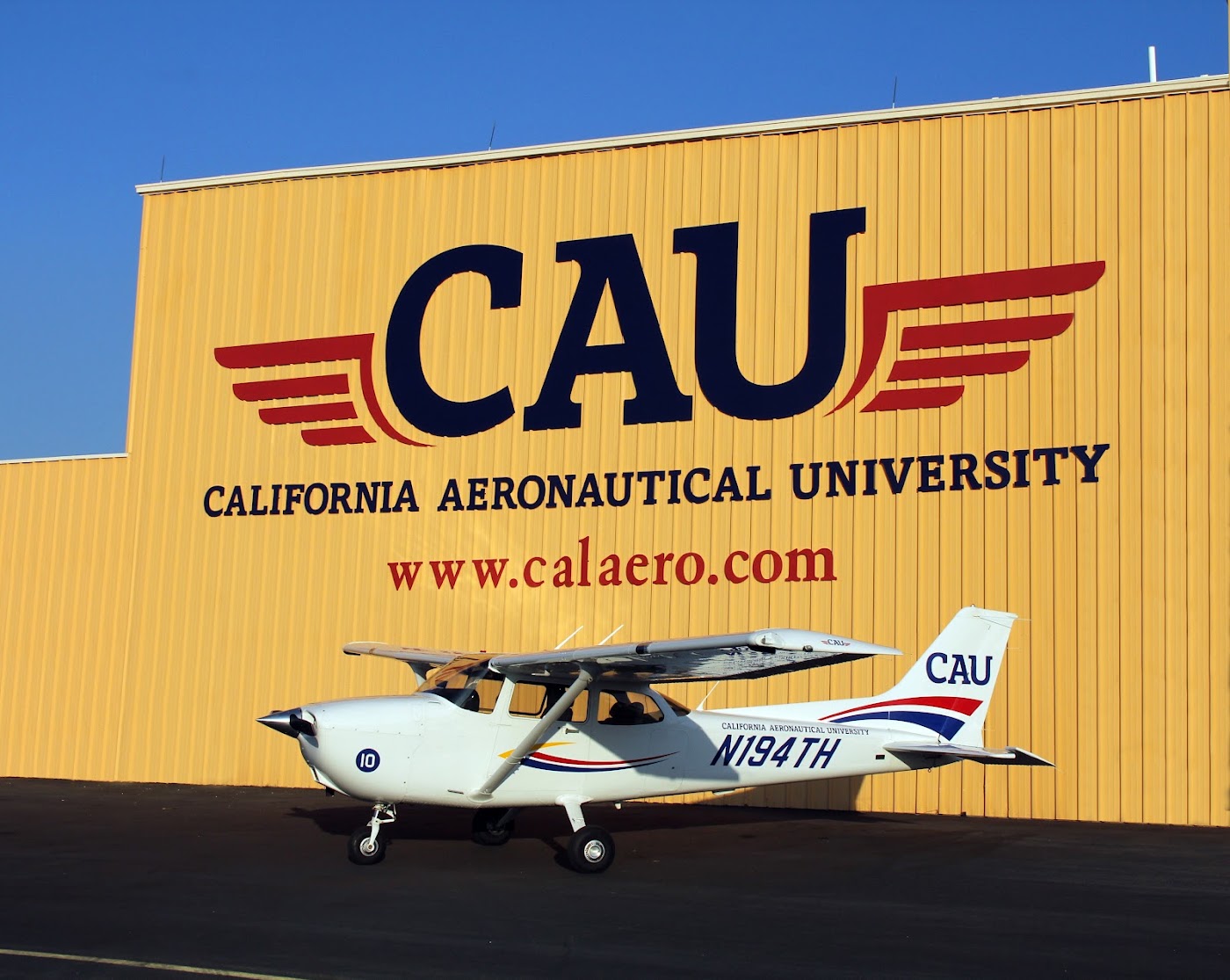California Aeronautical University (CAU) in Bakersfield, photo 2