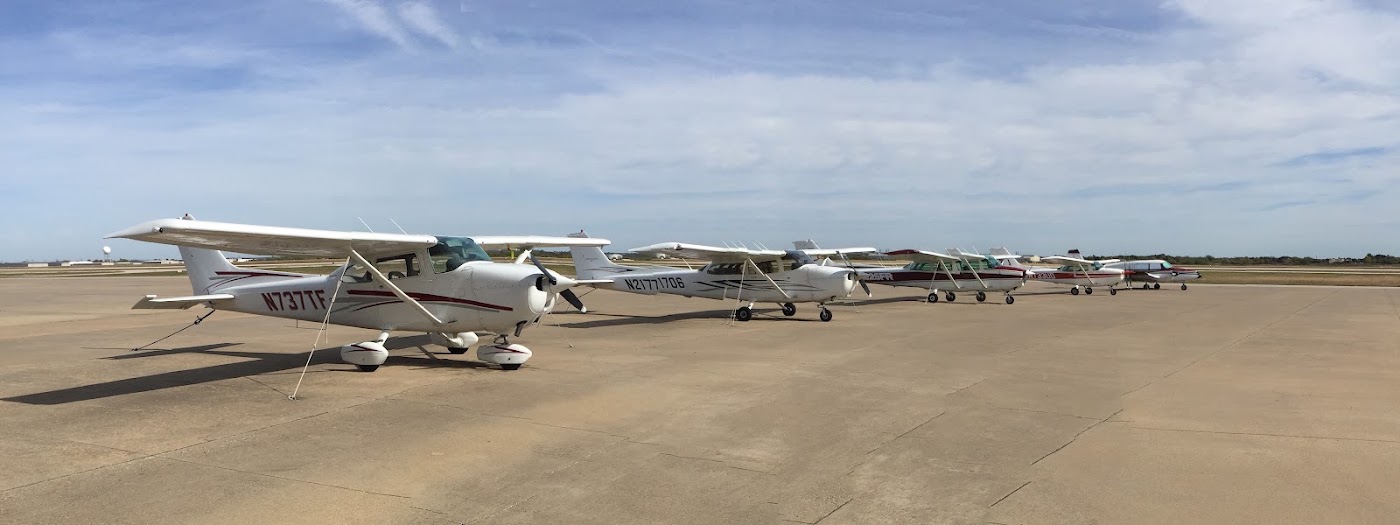 Spinks Flight Center in Burleson, photo 1