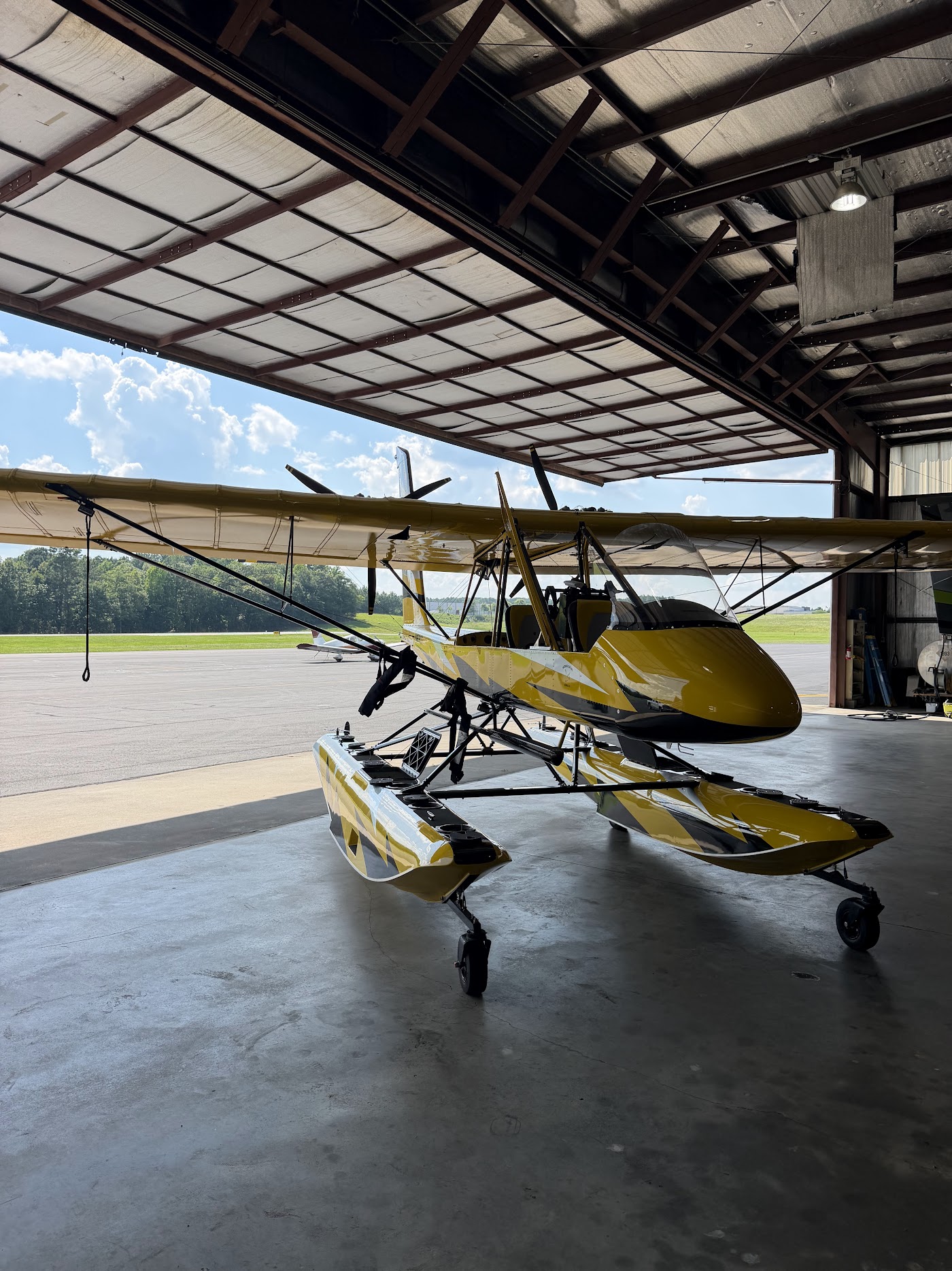 WaterWings Seaplanes in Calera, photo 1