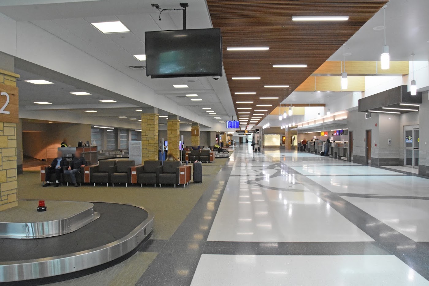 Eastern Iowa Airport in Cedar Rapids, photo 2