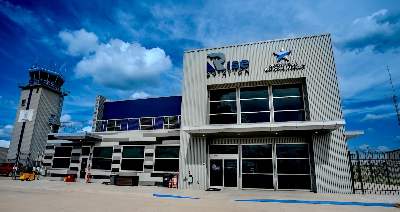 Monarch Air in Denison, photo 1