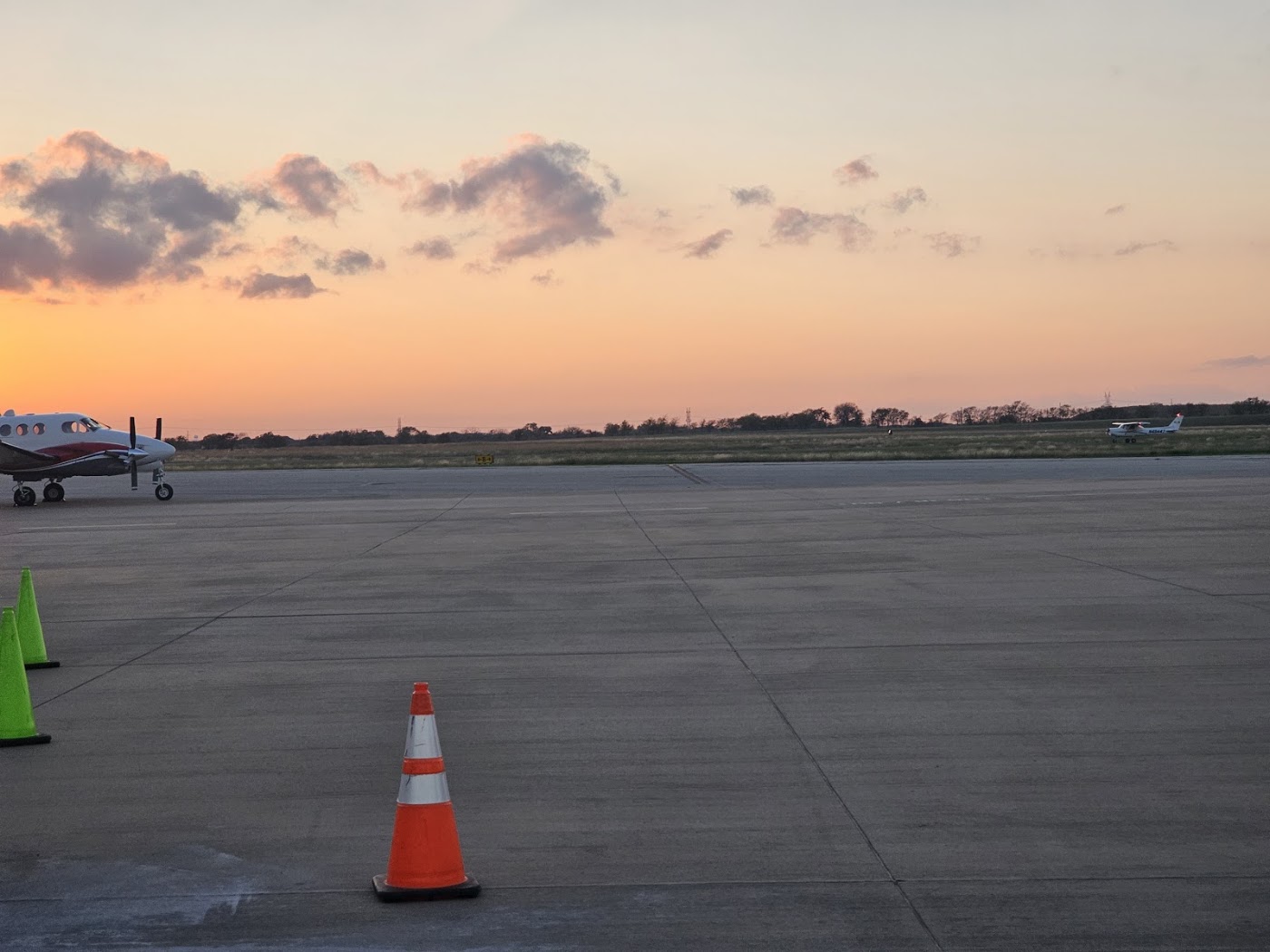 Denton Enterprise Airport in Denton, photo 3