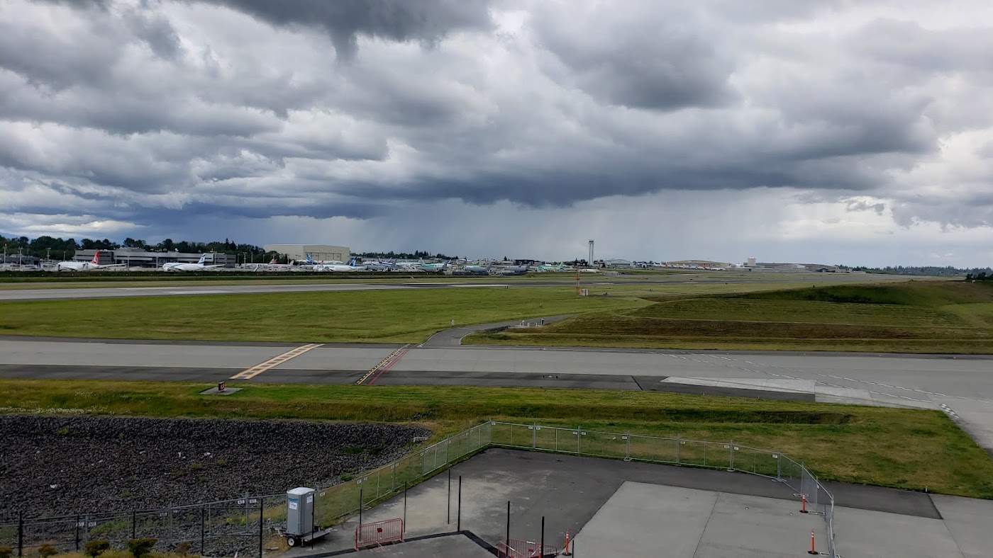 YellowJET Aviation Services in Everett, photo 3