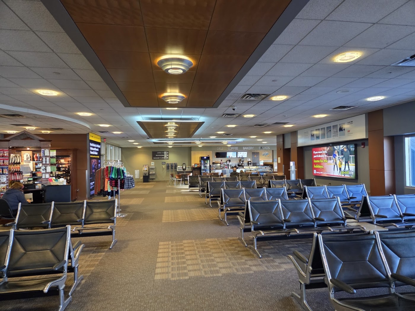 Hector International Airport in Fargo, photo 3