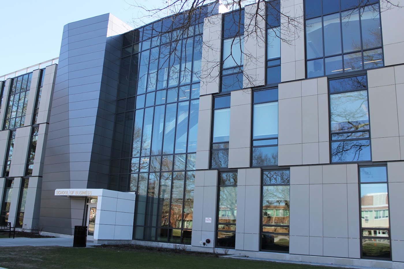 Farmingdale State College in Farmingdale, photo 3