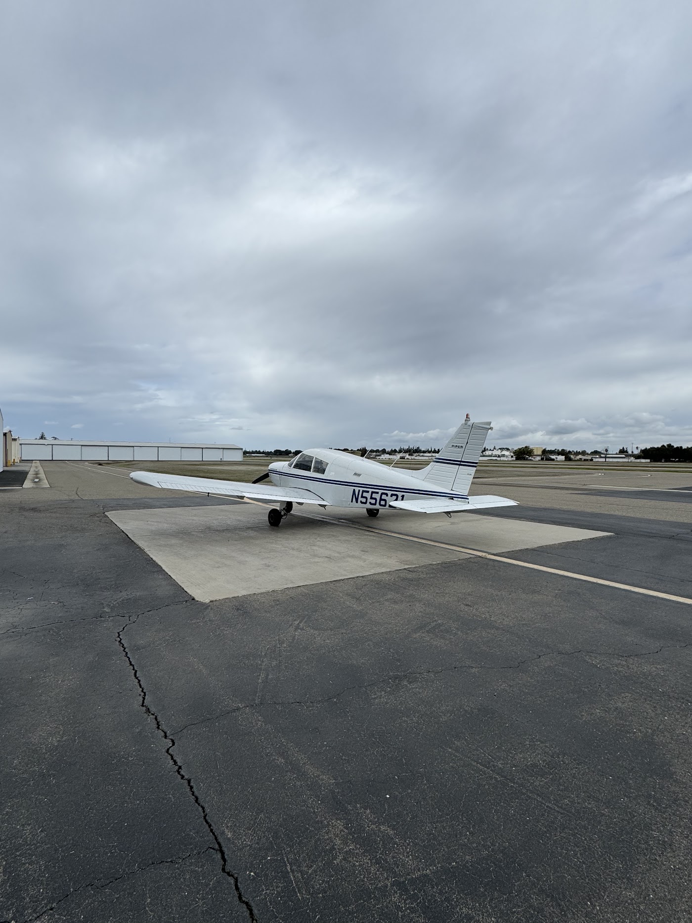 Fresno Chandler Executive Airport in Fresno, photo 2