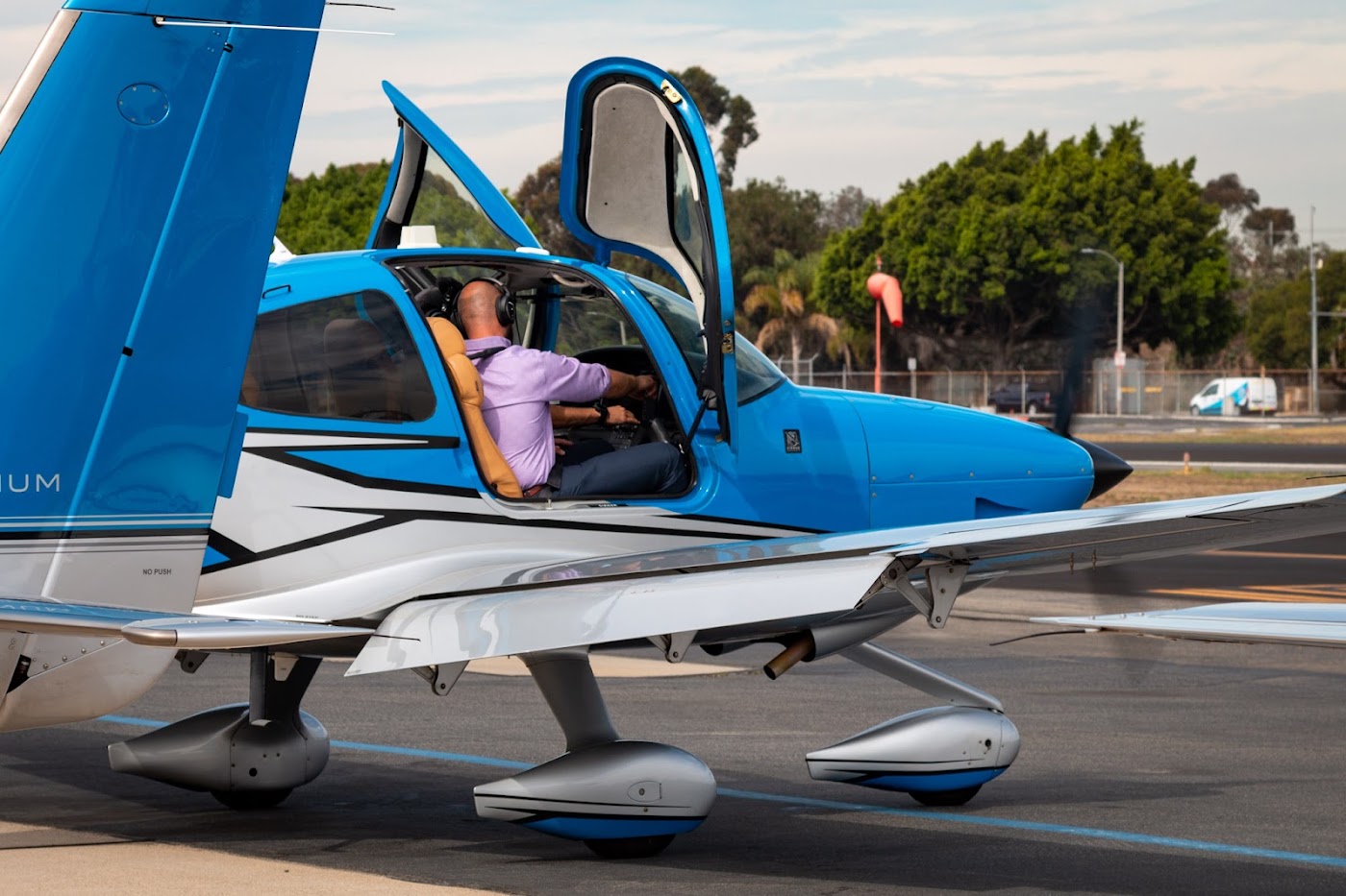 CalAir Aviation | Cirrus Certified Flight Training & Rentals in Hawthorne, photo 2