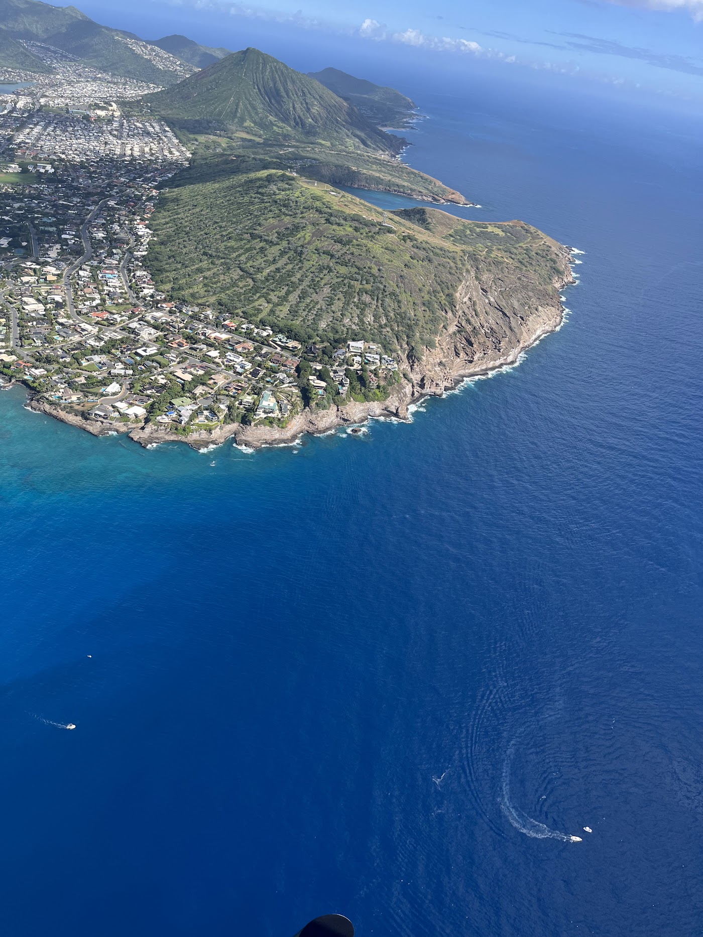 Rainbow Helicopters in Honolulu, photo 3