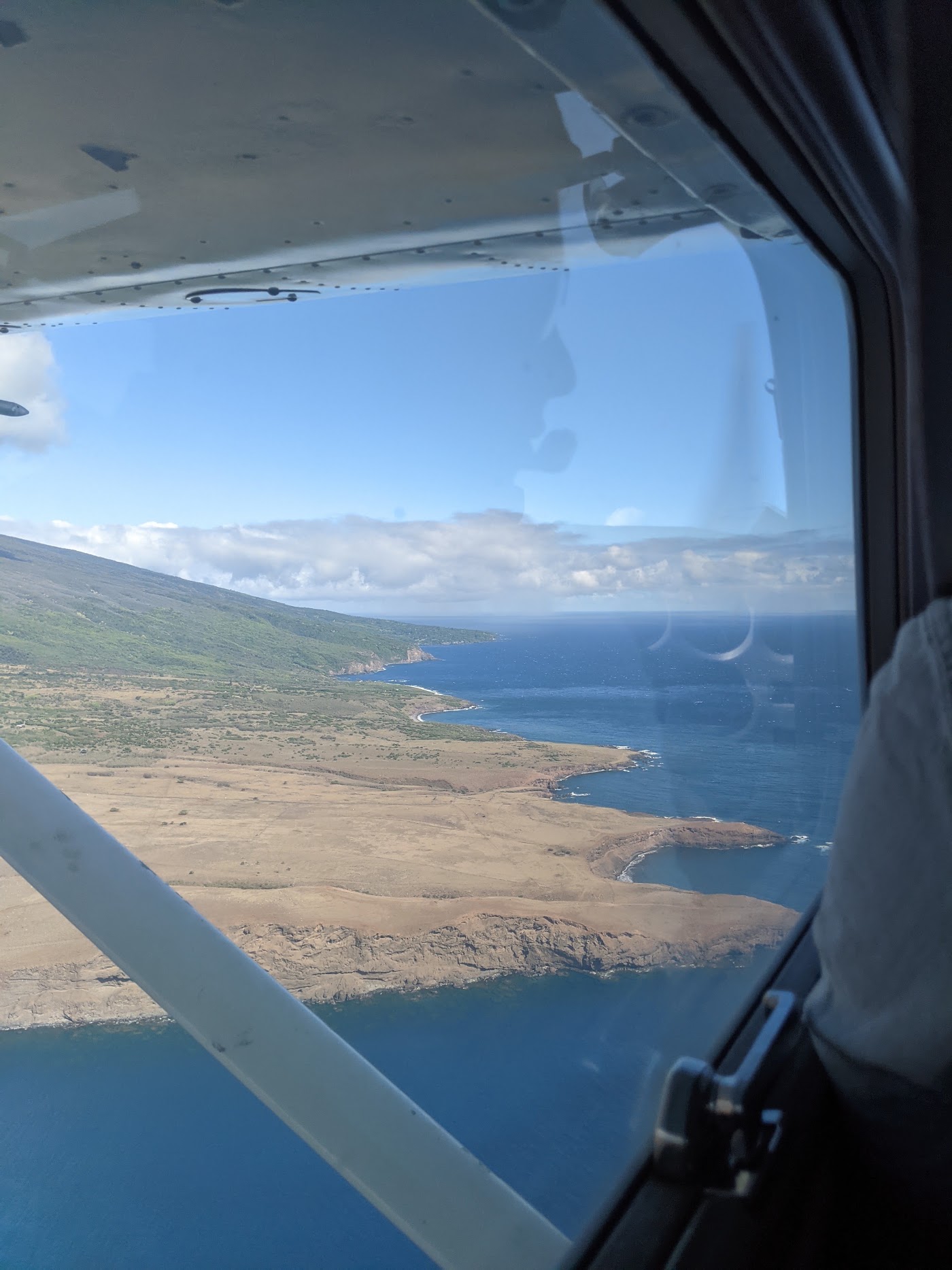 Fly Maui in Kahului, photo 2