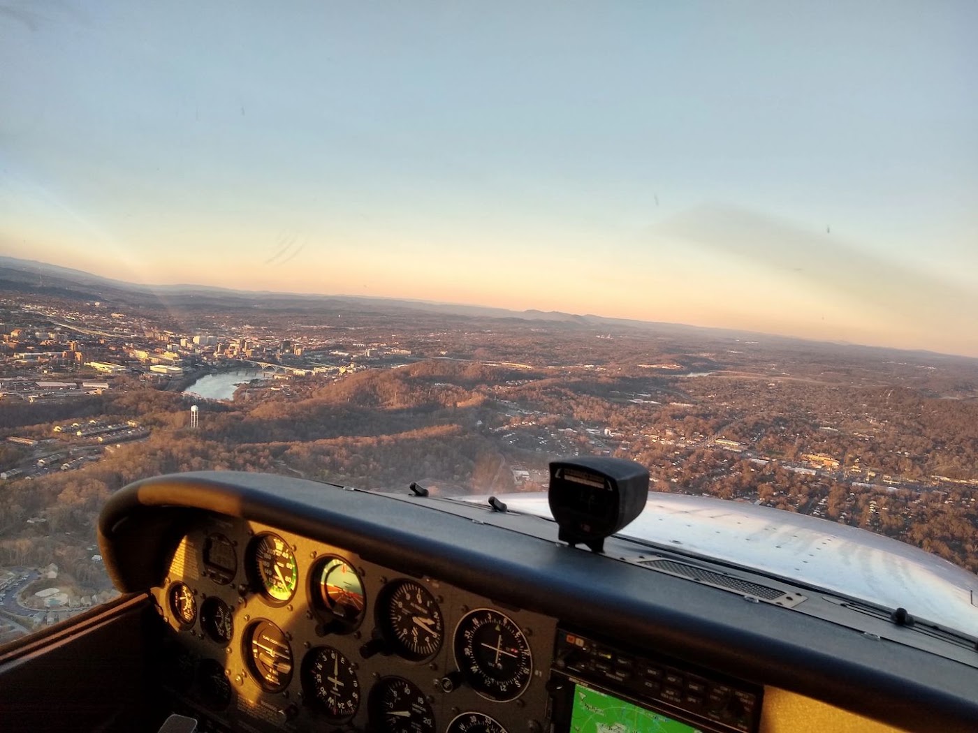 Knoxville Flight Training Academy in Knoxville, photo 3