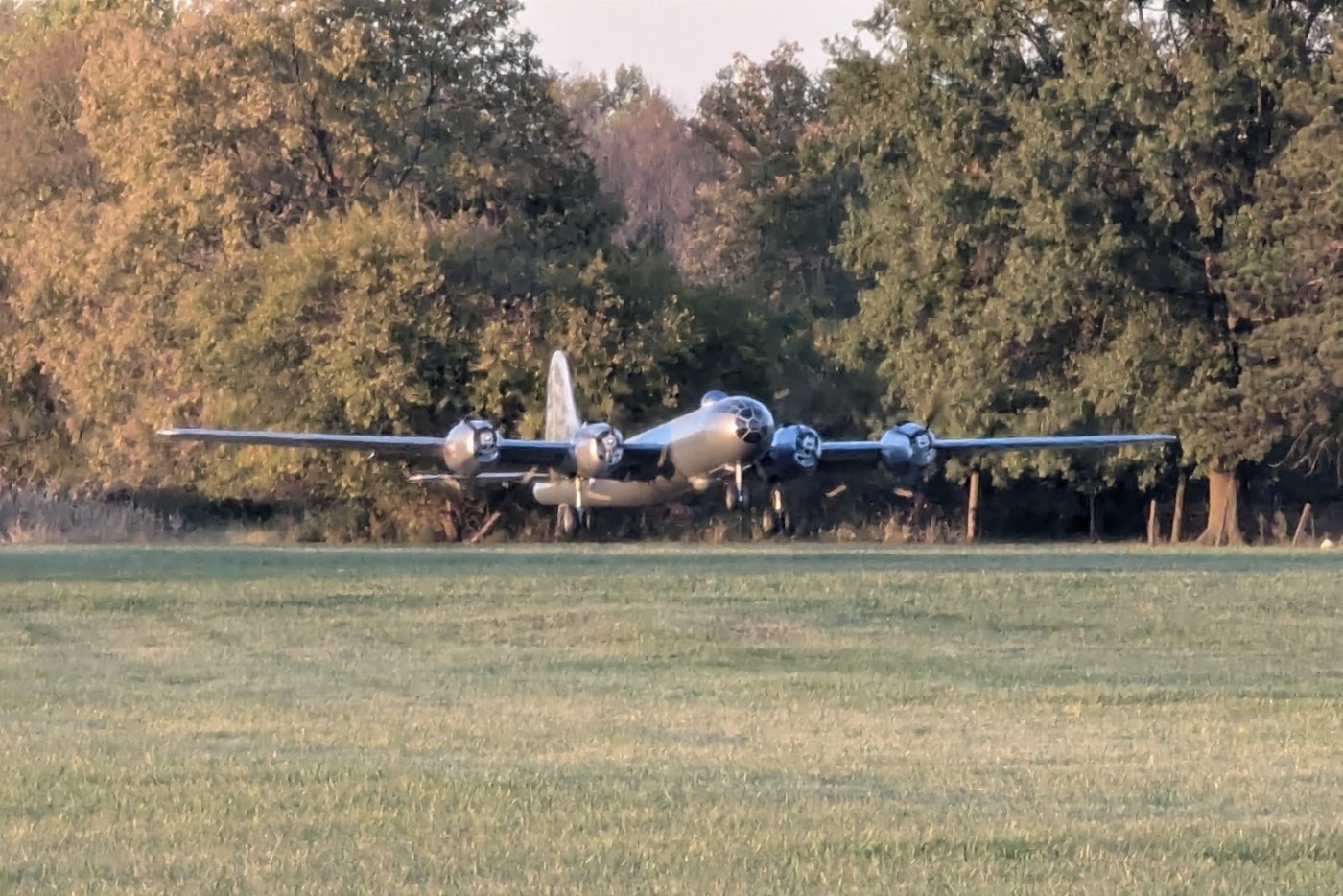 Glenndale Airport in Kokomo, photo 2