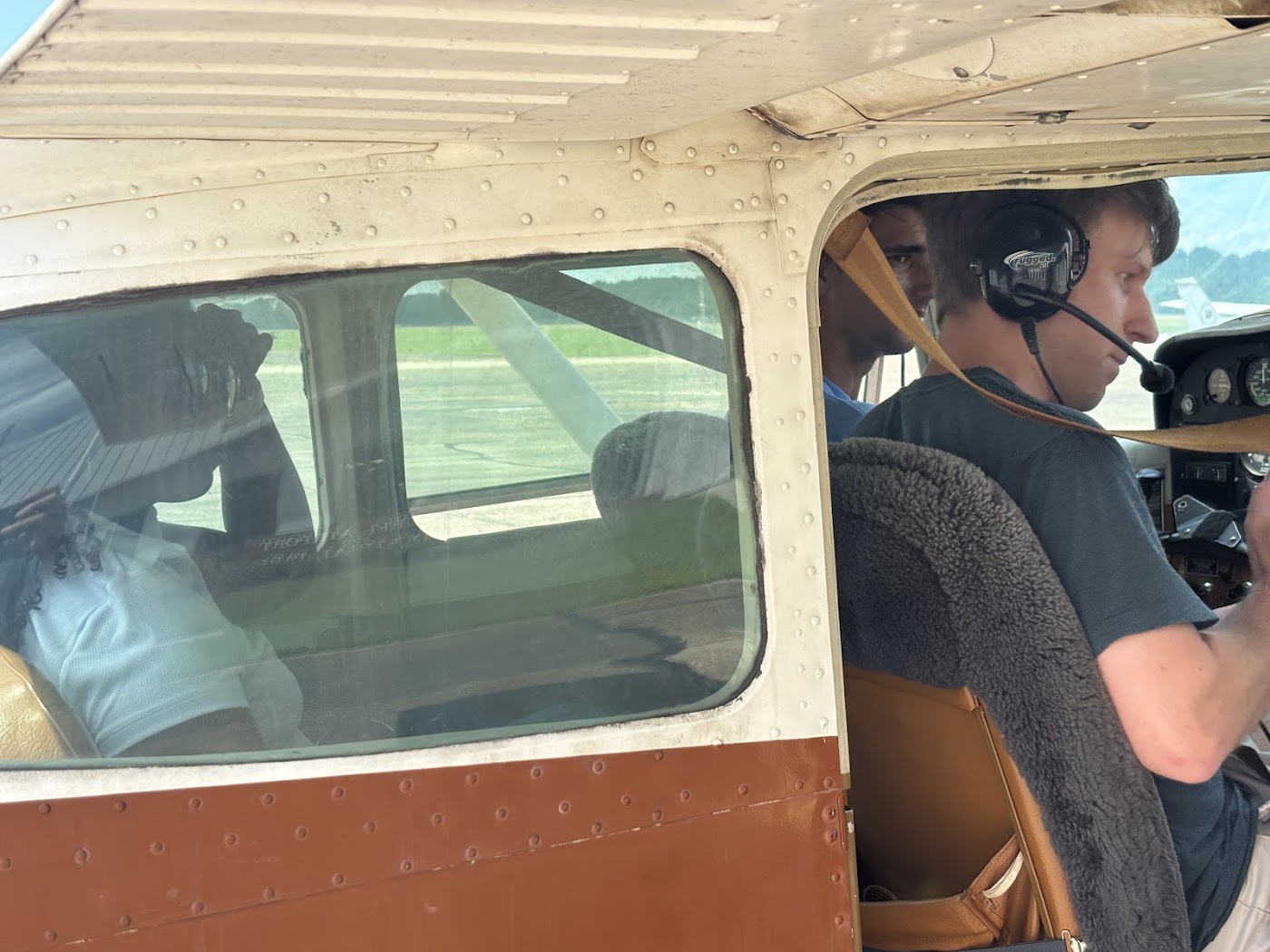 Hesler-Noble Flying School in Laurel, photo 3