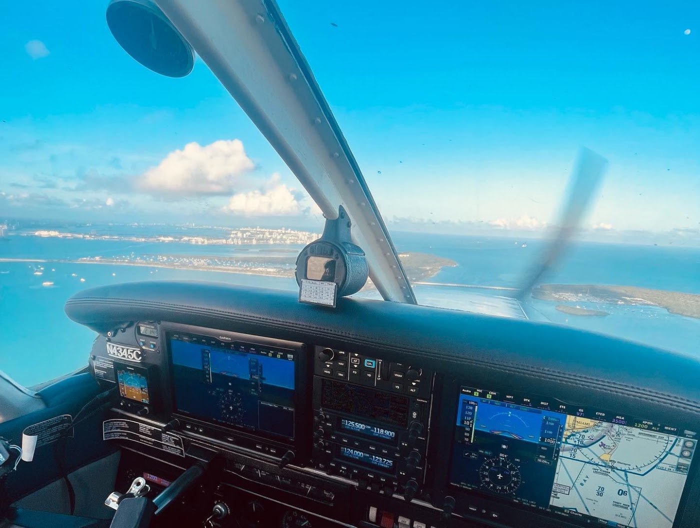 Aeroservice Flight Training in Miami, photo 3