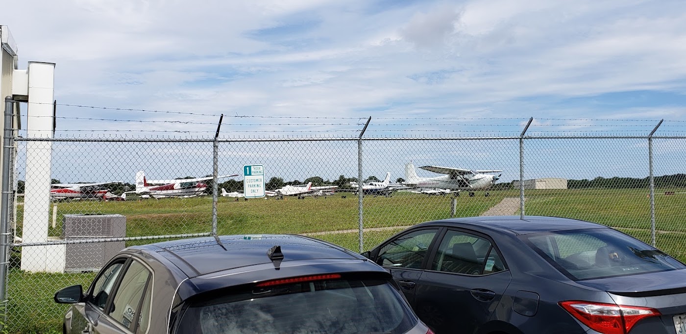 Newport Aviation in Middletown, photo 3