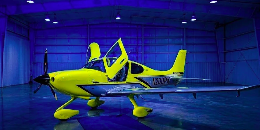 P6 Aviation in Morristown, photo 2