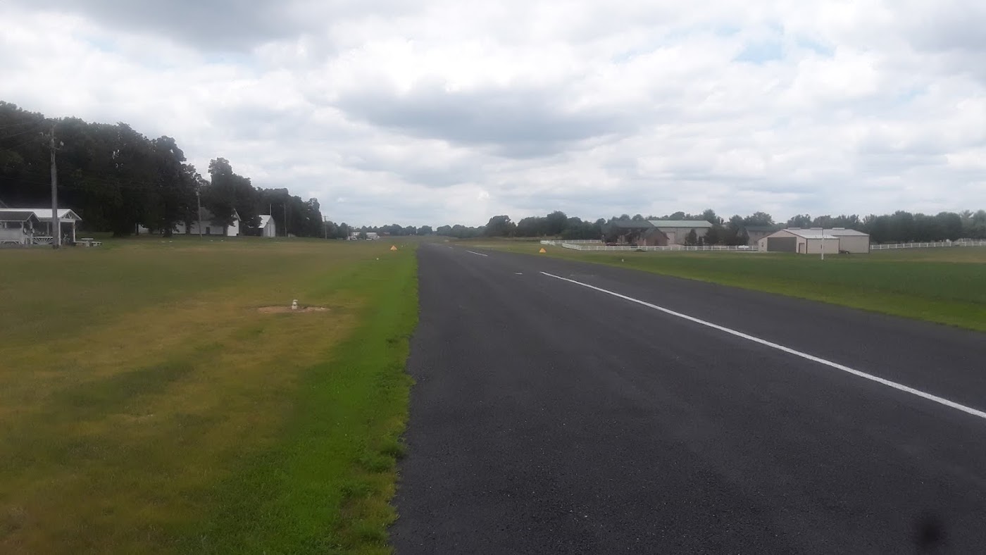 Ozark Mountain Aviation in Ozark, photo 2