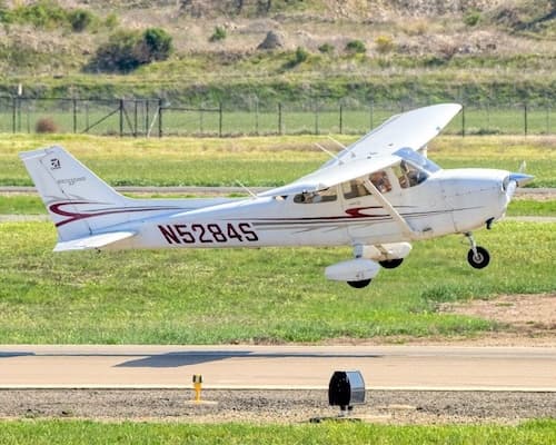 Stanford Flying Club - Flight School in Palo Alto, photo 2