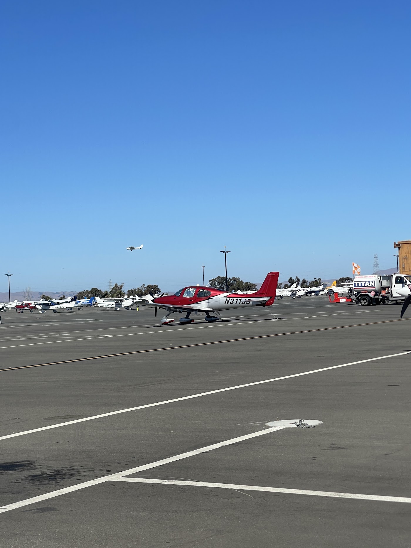 West Valley Flying Club in Palo Alto, photo 1