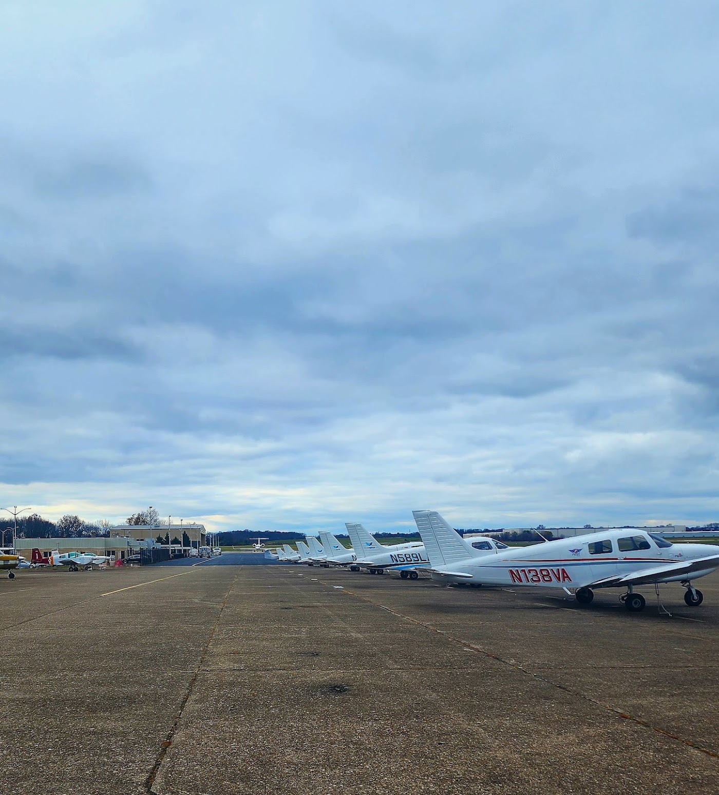 Northeast Philadelphia Airport in Philadelphia, photo 2