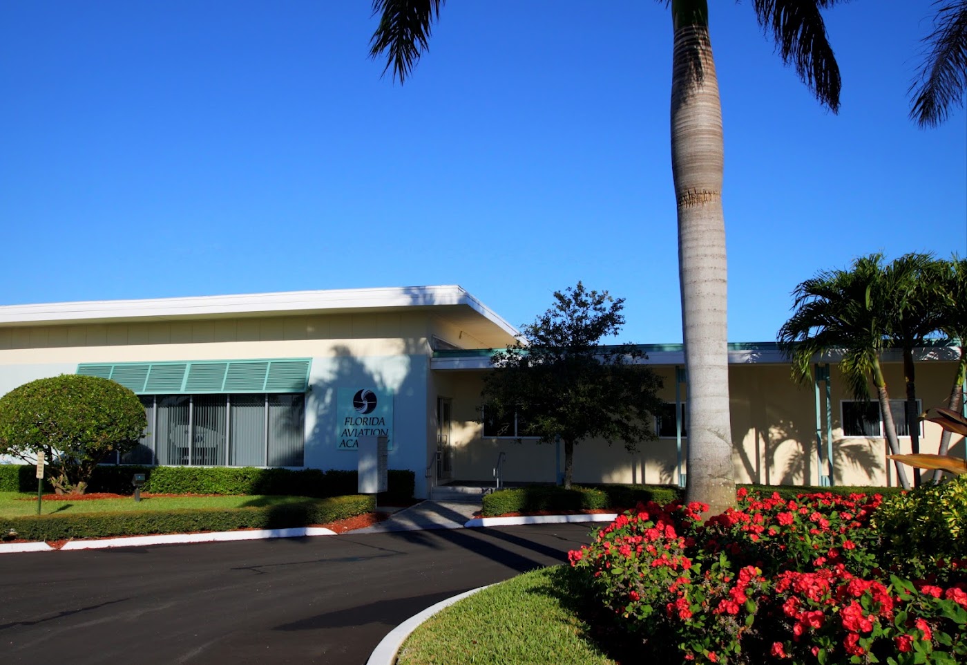 Florida Aviation Academy in Pompano Beach, photo 2