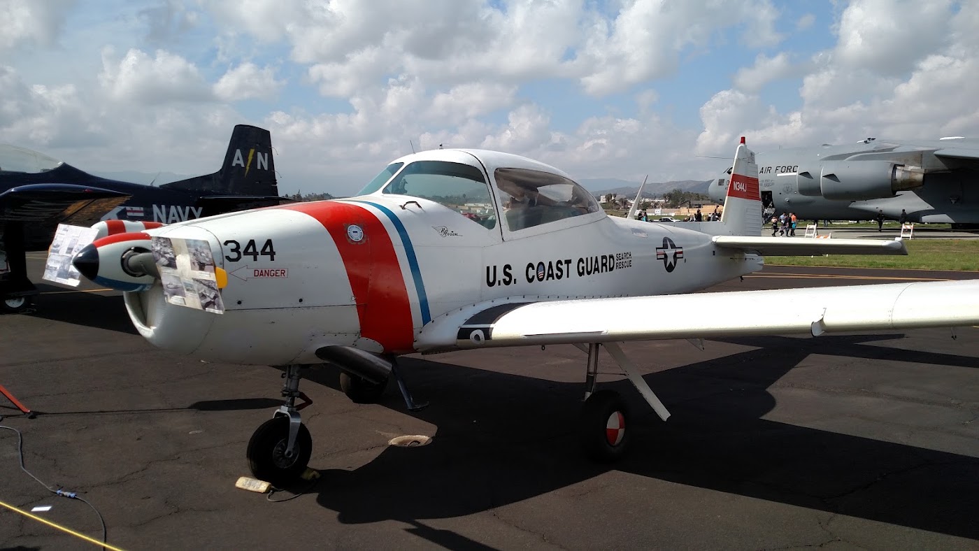 Riverside Municipal Airport in Riverside, photo 1