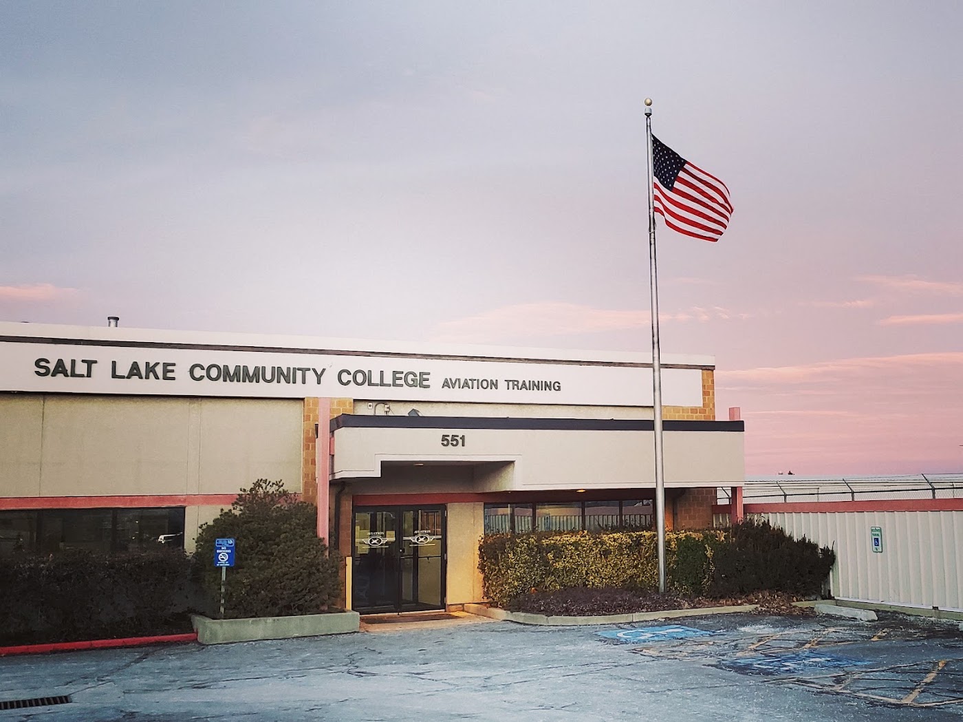 Salt Lake Community College (SLCC) International Aerospace/Aviation Education Center in Salt Lake City, photo 2