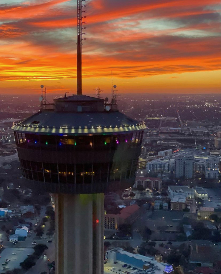 Alamo Helicopter Tours in San Antonio, photo 1