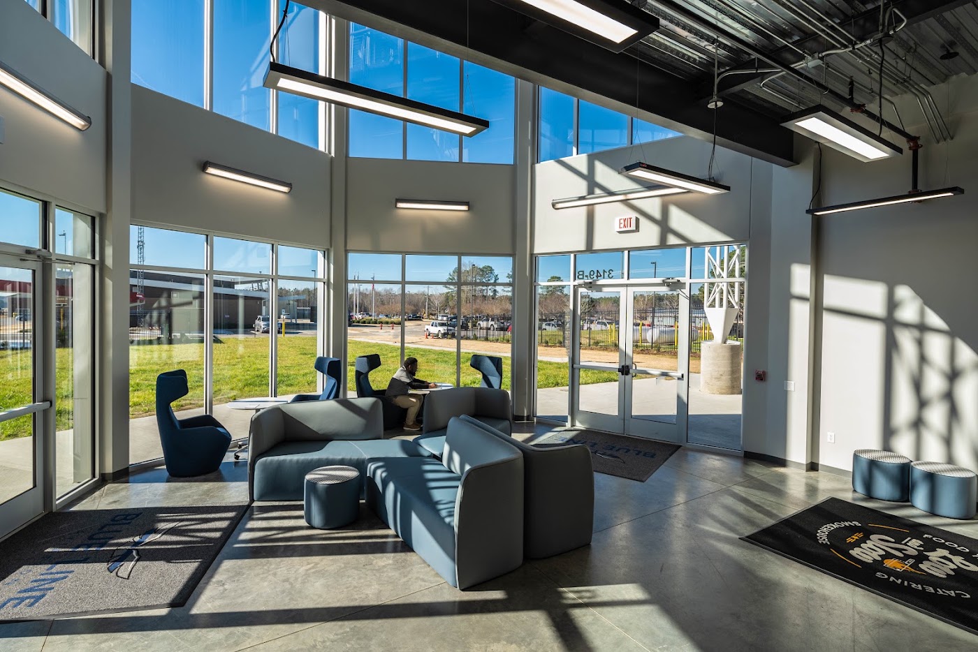 Blue Line Aviation in Smithfield, photo 3
