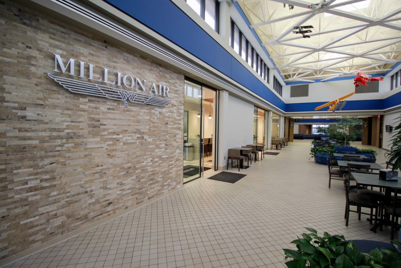 Million Air - Topeka in Topeka, photo 2