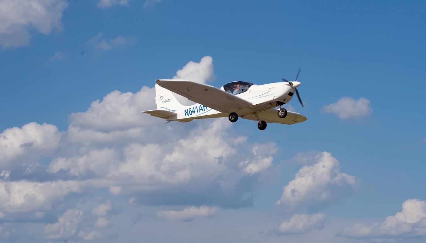 Hawkins Flight Academy in Tupelo, photo 3