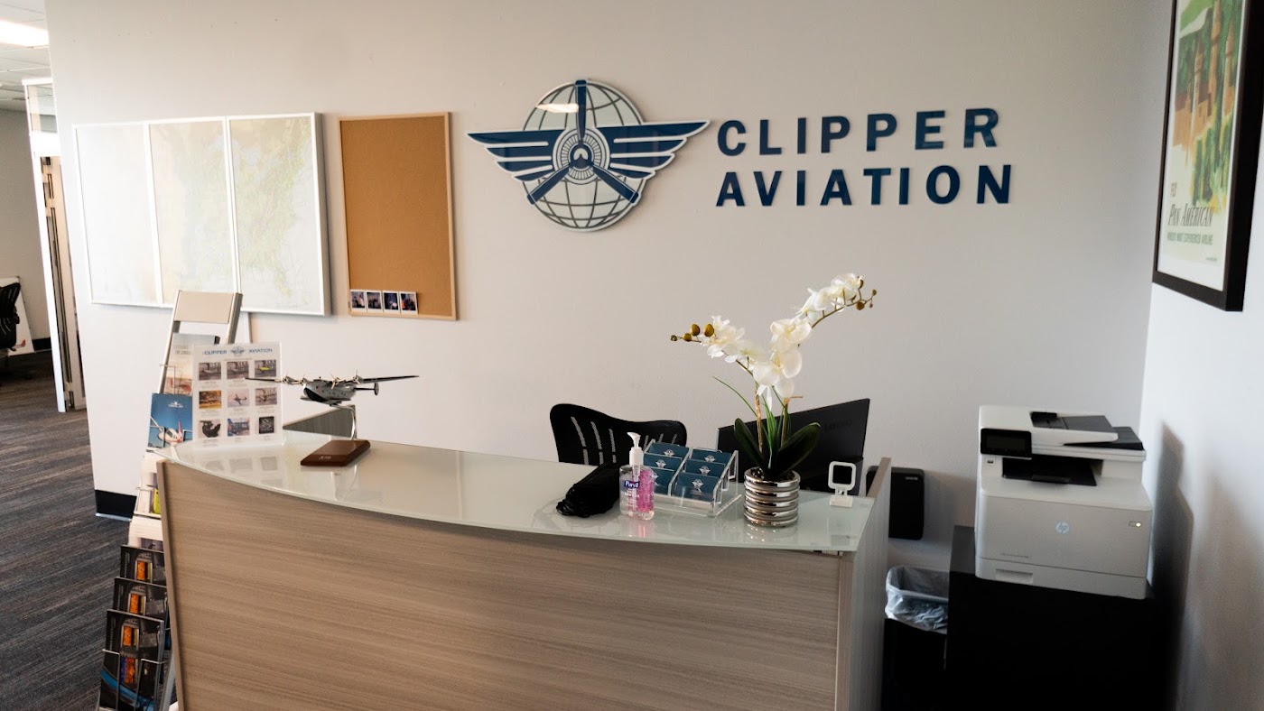 Clipper Aviation in Van Nuys, photo 2