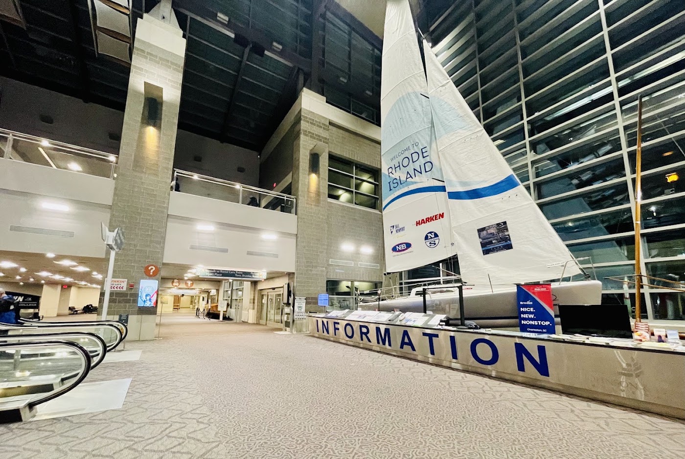Rhode Island T.F. Green International Airport in Warwick, photo 2