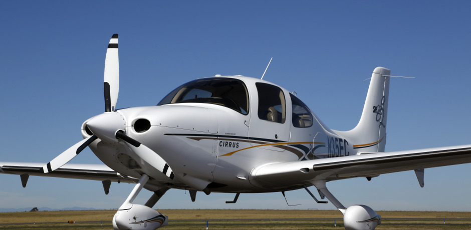Western Air Flight Academy at KCFO in Watkins, photo 3
