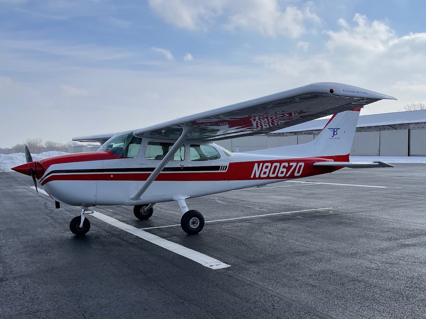 JB Aviation in Wonder Lake, photo 2